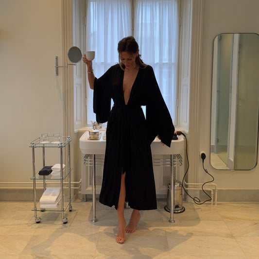 ALOBHA ROBE BLACK