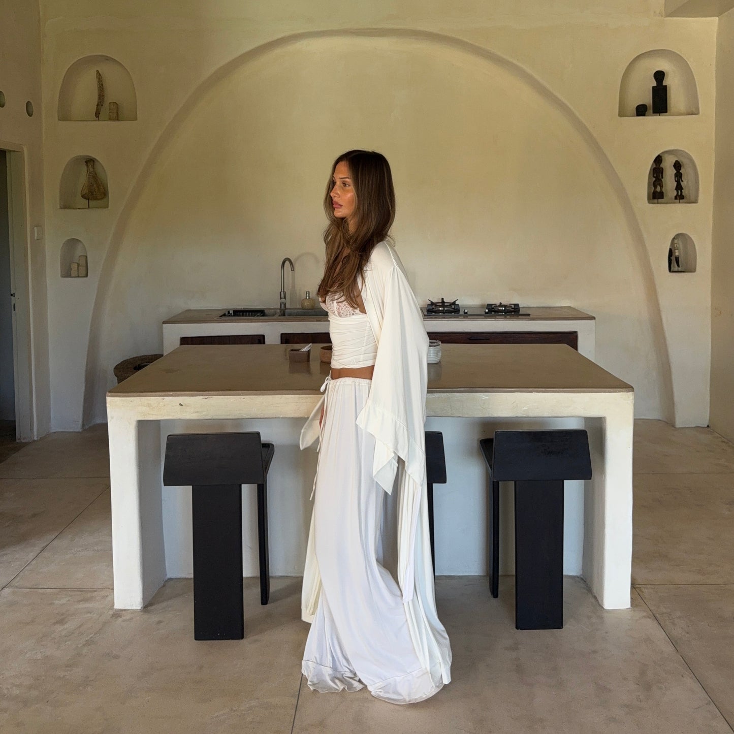 ALOBHA ROBE WHITE
