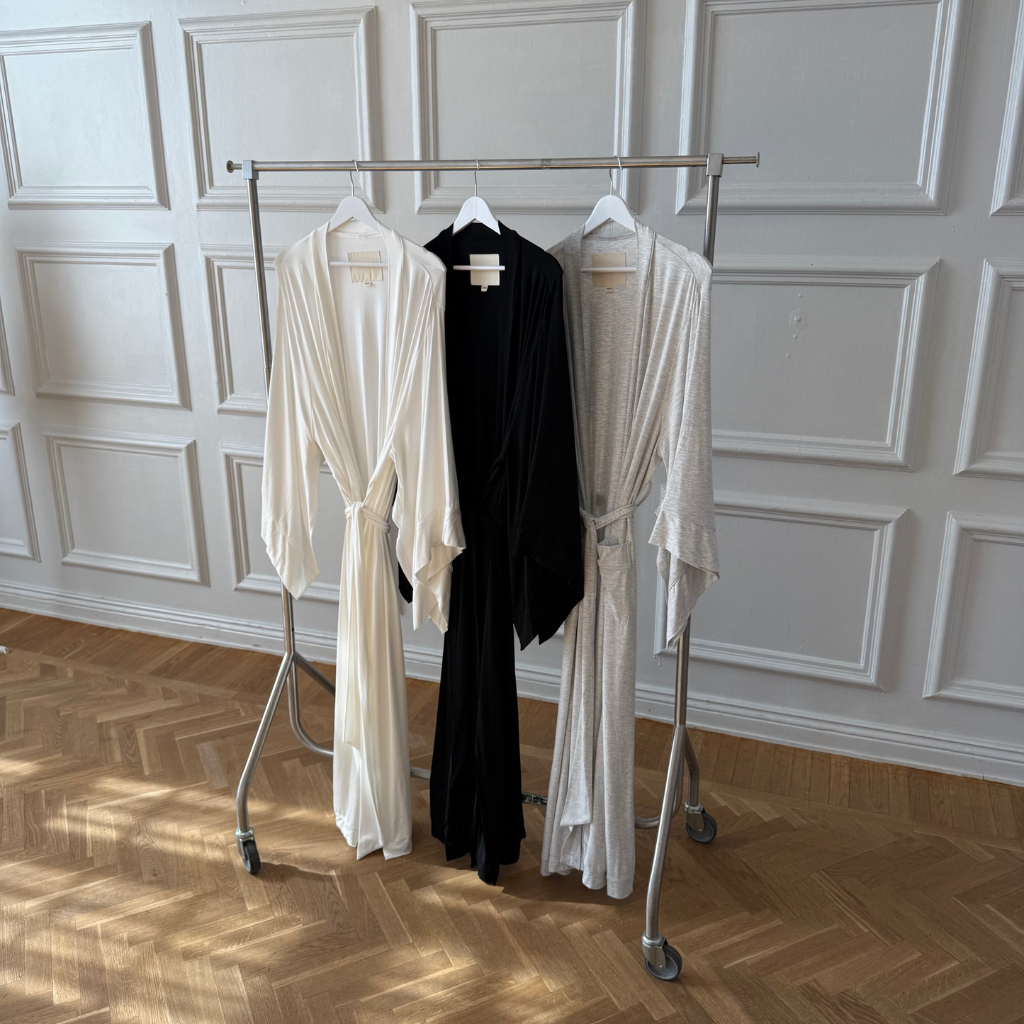 ALOBHA ROBE GREY